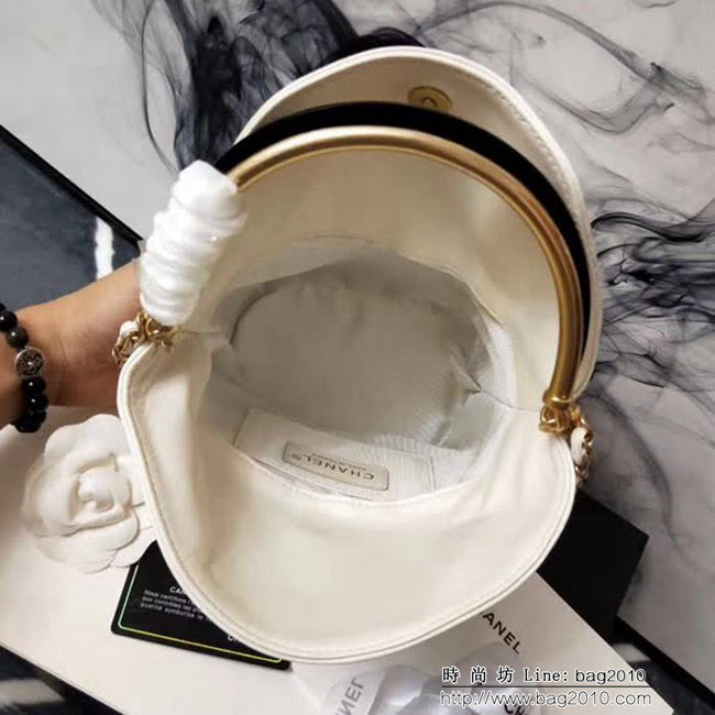 香奈兒CHANEL2018新款Chanel水桶包拼復古掉色五金手柄水染羊皮 DSC1011